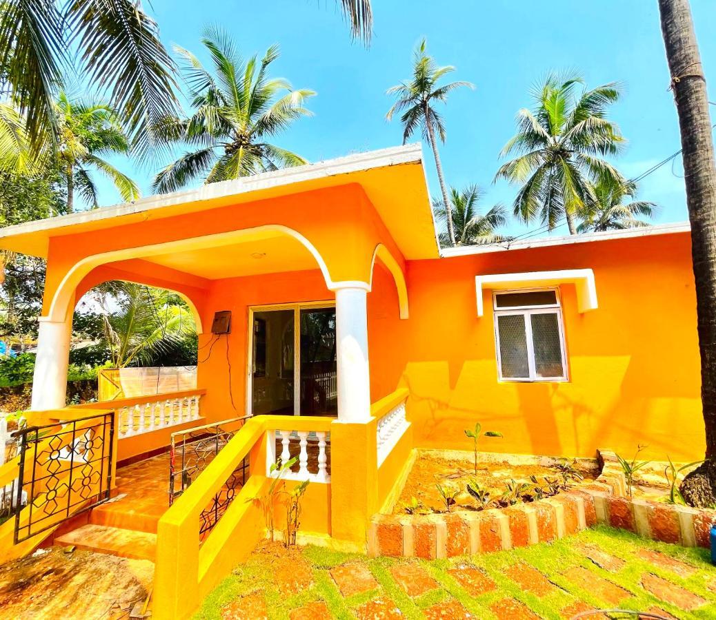 Coco Teros Resort Mandrem Bagian luar foto